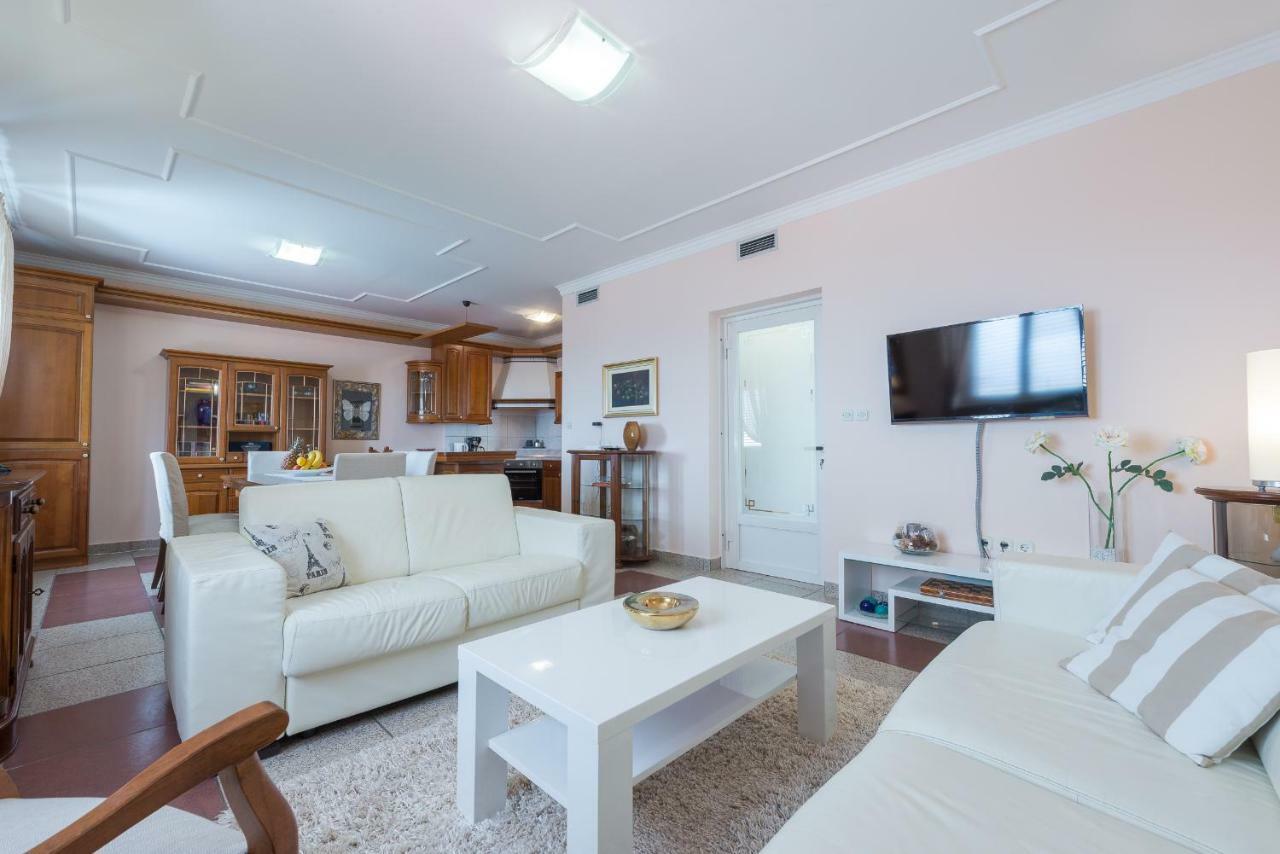 Apartment Green Oasis Дубровник Екстериор снимка